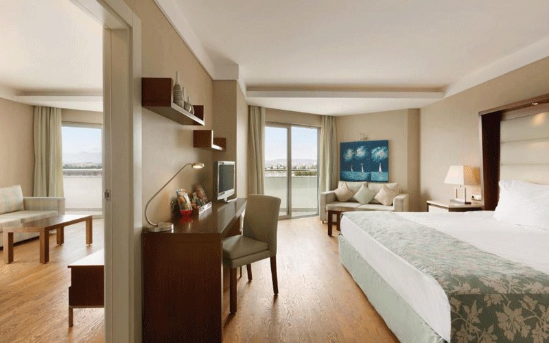 هتل Ramada Plaza Antalya
