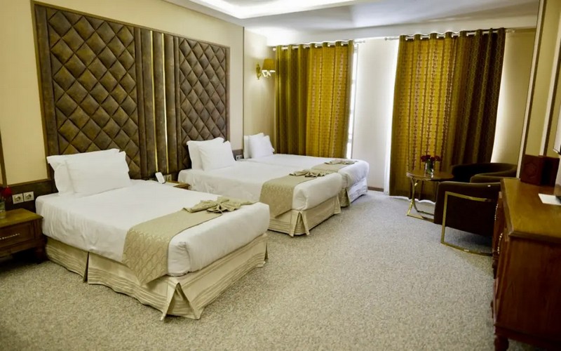 هتل بزرگ رز شیراز