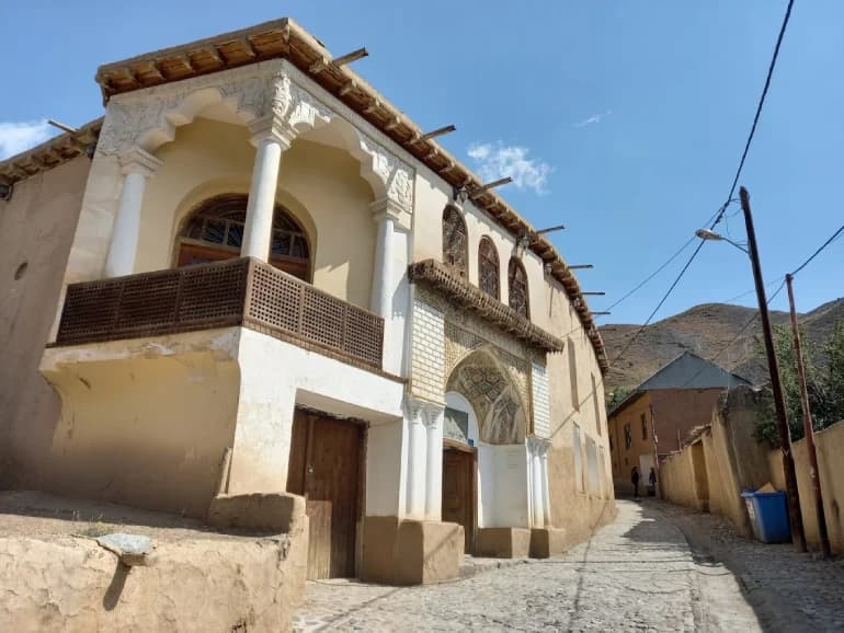 خانه نیما یوشیج از جاذبه های شهرستان نور